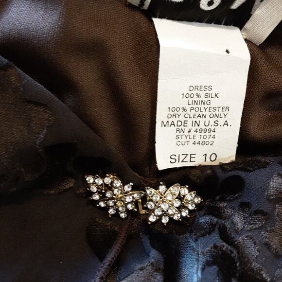 R & M Richards Vintage Brown 100% Silk Velvet Burnout Tiered Ruffled Dress 10 - Picture 8 of 9